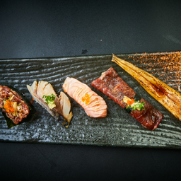 GRILLED  SUSHI SET