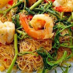 ผัดหมี่กระเฉดกุ้ง