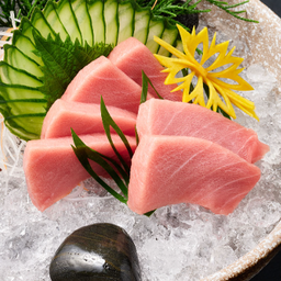 BLUEFIN TUNA CHU-TORO SASHIMI