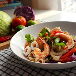 ยำอินโทรเวิร์ต(Introvert)