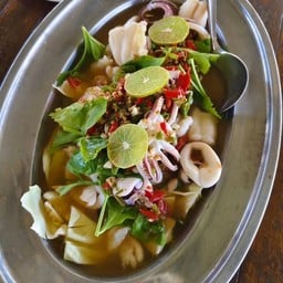 หมึกไข่นึ่งมะนาว