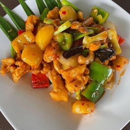 ไก่ผัดเม็ดมะม่วง