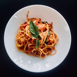 Spicy Amatriciana  /ซอสมะเขือเทศเบคอนพริกขี้หนู 