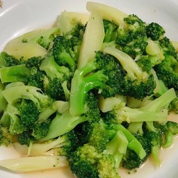 ผัดบล็อคโคลี่น้ำมันหอย