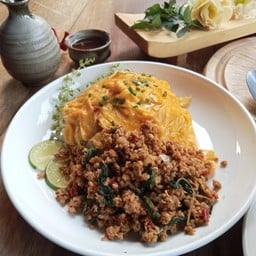 ขนมครกบ้านเศรษฐี ปทุมสายใน