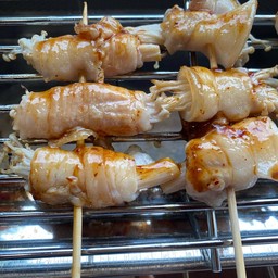 หมูสามชั้นพันเห็ดเข็มทอง