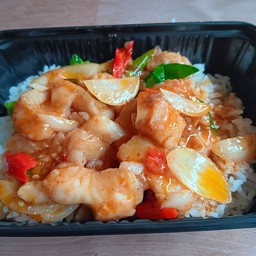 ข้าว พะแนงปลาดอลลี่(ราดข้าว)