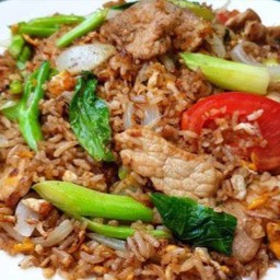 ข้าวผัดหมู