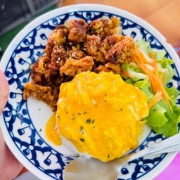 ข้าวไก่ทอดเกาหลี+ไข่ข้น