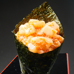 HOTATE SPICY TEMAKI