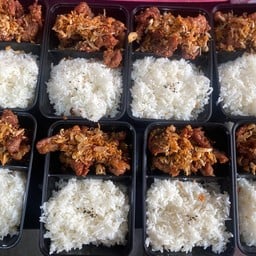ข้าวหมูทอด