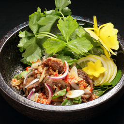 "YUM NEUA YANG" (THAI SPICY SALAD)