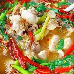 ต้มแซ่บไก่บ้านแท้