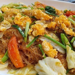 ข้าว วุ้นเส้นผักรวมผัดไข่