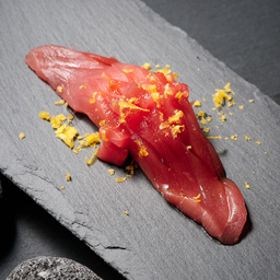 BLUEFIN TUNA AKAMI SUSHI