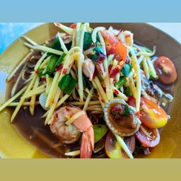 ตำปูปลาร้า กุ้งสุก หอยแคลง