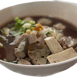 ก๋วยเตี๋ยวหมูน้ำตก