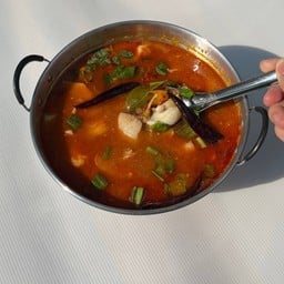 ต้มยำมันกุ้งมะพร้าวอ่อน