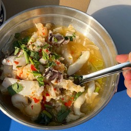 ไข่หมึกนึ่งมะนาว