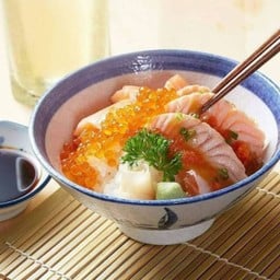 ข้าวหน้าปลาแซลมอน ไซเคียว