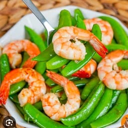 ผัดถั่วลันเตา