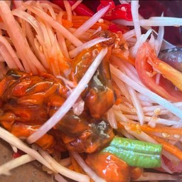 ตำหอยดอง