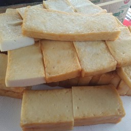 เต้าหู้ปลาสี่เหลี่ยม