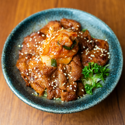 ข้าวหน้าหมูซอสโคชูจัง