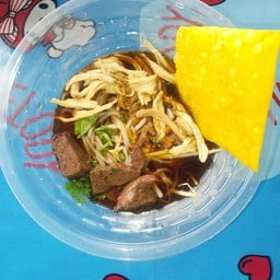 ก๋วยเตี๋ยวไก่