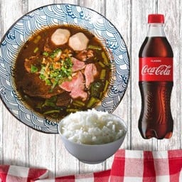 ก๋วยเตี๋ยวเรือลำพาย ตลาดเสรีมาร์เก็ต เดอะไนน์