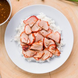 ข้าวหมูแดงล้วนธรรมดา