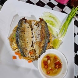 ข้าวผัดปลาทู