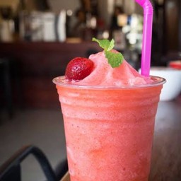 สตอเบอรี่ปั่น