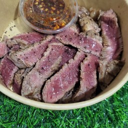 [อร่อยซ่ากับโค้ก] เนื้อ ย่าง หอมๆ นุ่มๆ ความสุกโปรดพิมระบุ + สไปรท์ ออริจินัล (กระป๋อง)