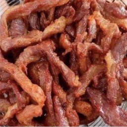 หมูแดดเดียวทอด