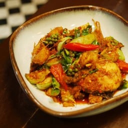 ผัดเผ็ดปลาช่อน