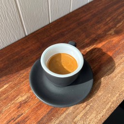 Double espresso (ดับเบิ้ลเอเอสเปรสโซ)