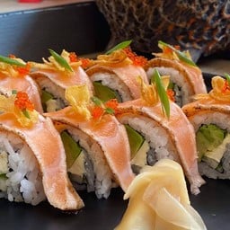 51 Salmon Black Pepper 8 pcs