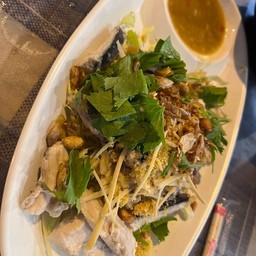 ลวกจิ้มปลาช่อนทะเล 煮鱸魚