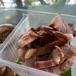 คอหมูย่าง