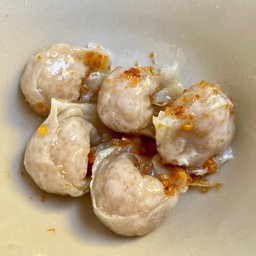 [อร่อยซ่ากับโค้ก] เกี๊ยวปลาลวก 5 ชิ้น +  โค้ก ออริจินัล (ขวด)