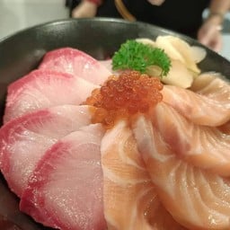 113 Salmon Hamachi Don
