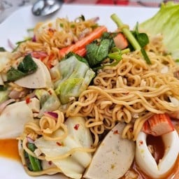 ยำมาม่ารวมมิตร