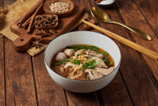 ก๋วยเตี๋ยวเนื้อตุ๋น