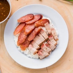 ข้าวหมูกรอบ+กุนเชียง