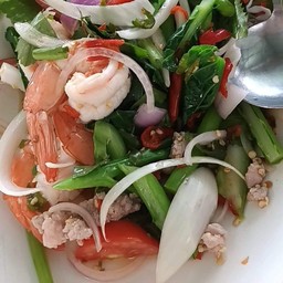 ยำคะน้า