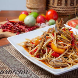 Papaya Salad With Crispy Fish