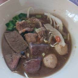 ก๋วยเตี๋ยวเรือ สามเกลอ