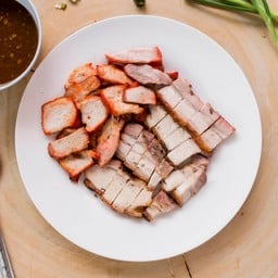 หมูแดงหมูกรอบเปล่า FESTIVE