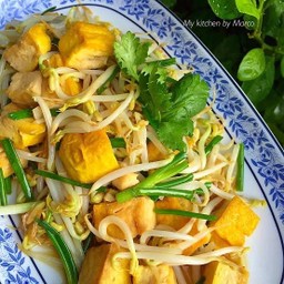 เต้าหู้ผัดถั่วงอก ข้าวไรซ์เบอร์รี่